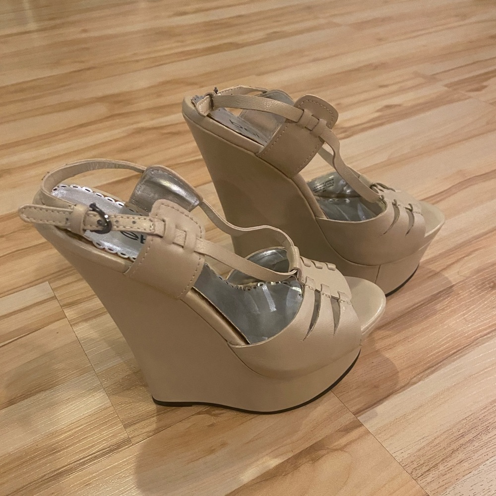 Super High Tan Bebe Wedges size 6M.